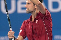 Djokovič onemocněl a turnaj v Abú Zabí tak vyhrál Murray