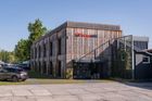 V Paskově se architektům podařilo najít cestu, jak skloubit požadavky průmyslu s principy udržitelnosti – bez přehnaných gest nebo experimentů.