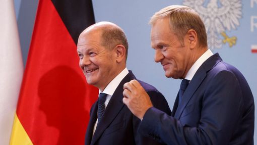 Německý kancléř Olaf Scholz a polský premiér Donald Tusk.