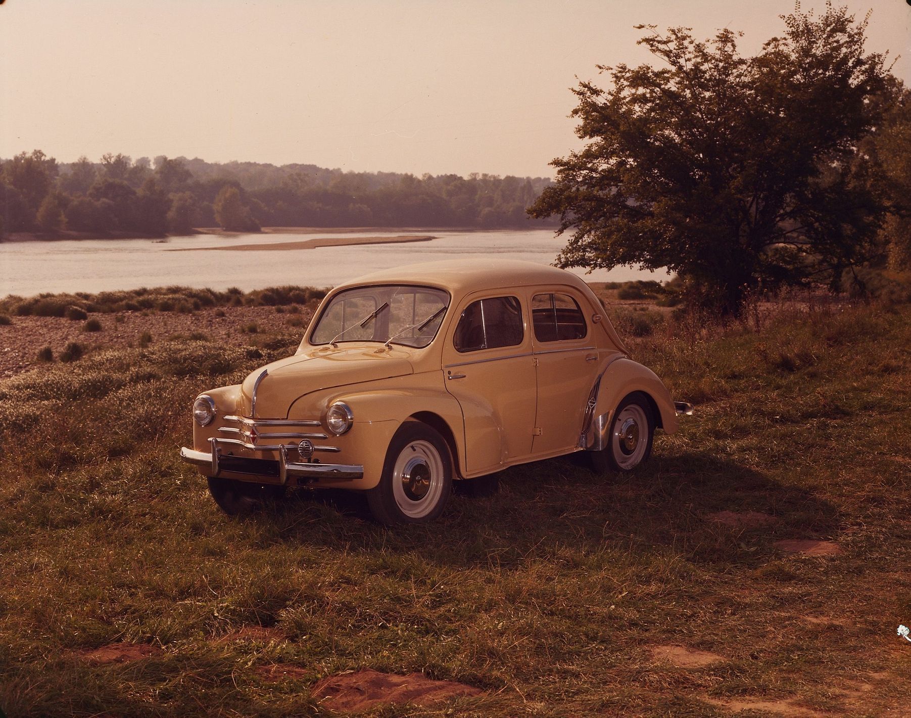 Renault 4CV