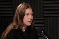 "Děti to berou jako džus." Kratom se na školách vymyká kontrole, varuje adiktoložka