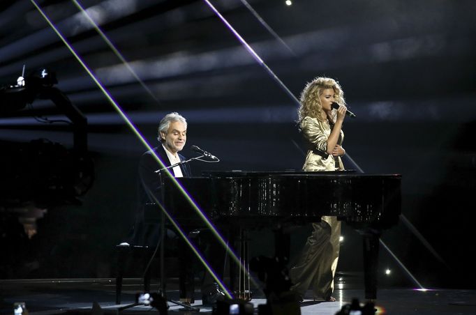 Tori Kelly and Andrea Bocelli