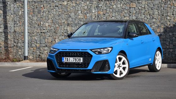 Techniku Škody Scala můžete mít i v malém autě za milion. Test tříválcového Audi A1