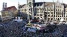 Pohled na mnichovské náměstí Marienplatz, kde se již včera setkal papež Benedikt XVI. s věřícími.