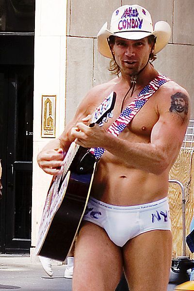 Naked Cowboy na Times Square