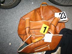 Kufr s výbušninou byl ukrytý v této tašce