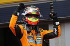 Kvůli vodě piloti F1 čekali na start 80 minut, pak ve Spa vládl lídr šampionátu