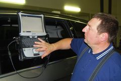Počítač napovídá opravářům. To umí servisní systém Ford