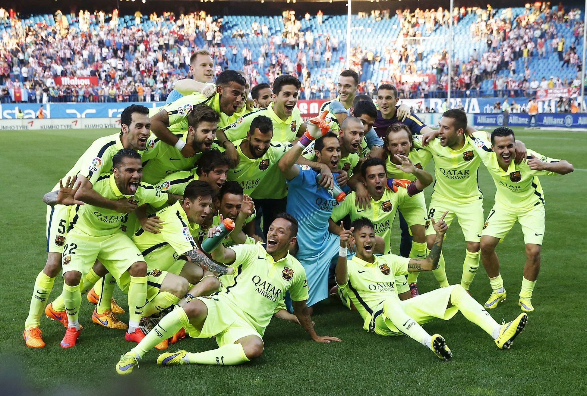 Hráči Barcelony slaví španělský titul