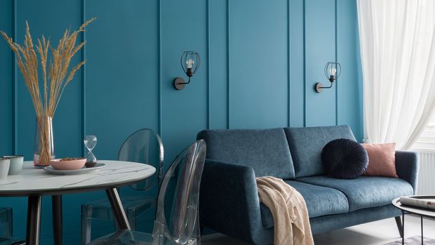 Barva roku 2026 mění pravidla hry. Jak Transformative Teal použít v interiéru?