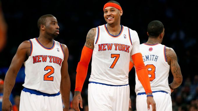 Carmelo Anthony z New York Knicks se směje
