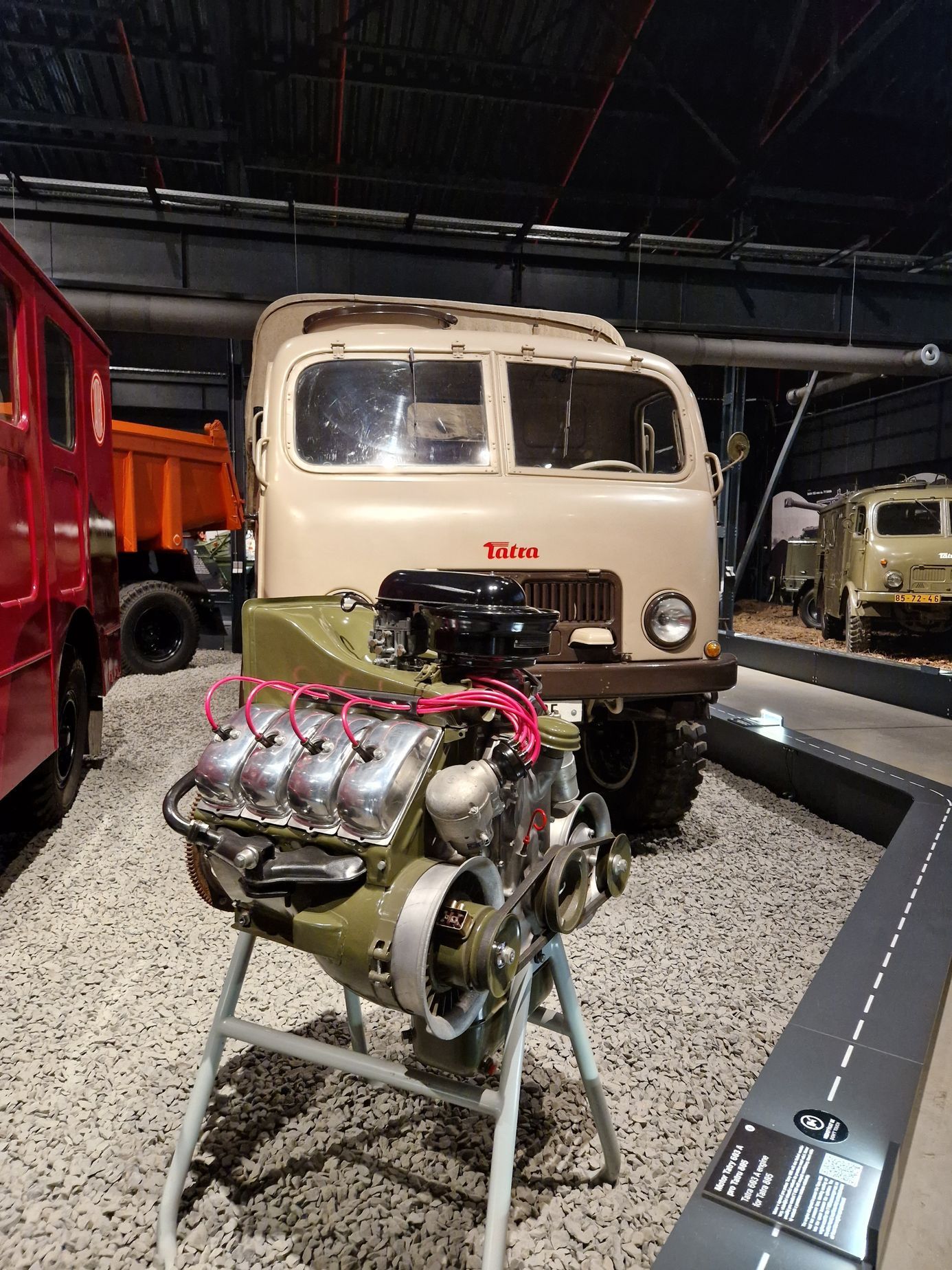 Tatra 805