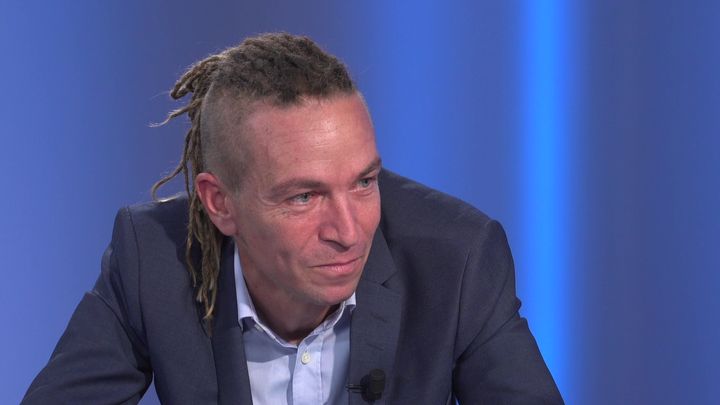 Blažka si musí vyřešit Fiala, to oni mají průšvih. My z vlády neodejdeme, říká Bartoš
