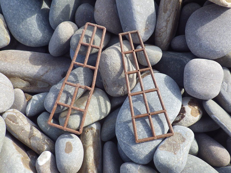 Moře vyplavuje hračky Lego