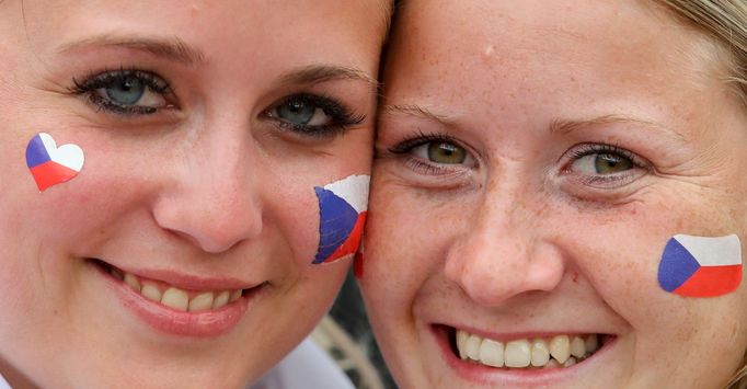 Euro 2016, Česko-Španělsko: české fanynky