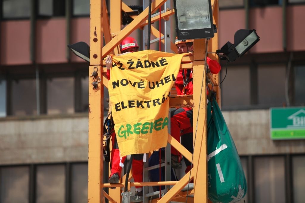Greenpeace protest proti Prunéřovu