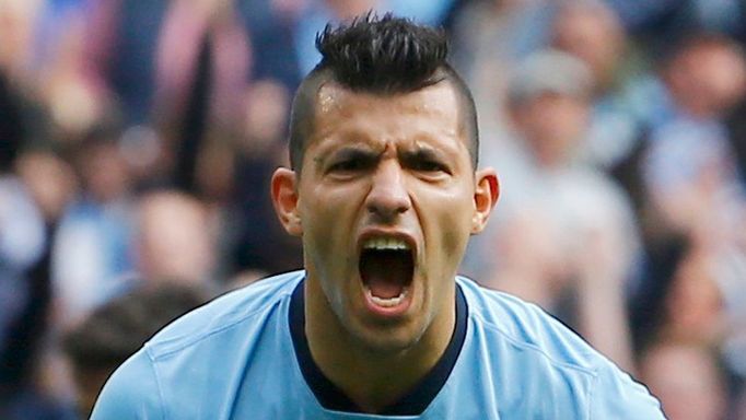 Sergio Agüero slaví svůj gól v Manchesteru City