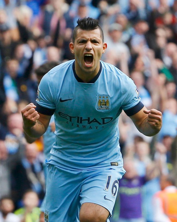 Sergio Agüero slaví svůj gól v Manchesteru City