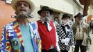 Participants wait to go on stage as they take part in the 2012 European Beard and Moustache Championships in Wittersdorf near Mulhouse, Eastern France, September 22, 2012. More than a hundred participants competed in the first European Beard and Moustache Championships organized in France. REUTERS/Vincent Kessler (FRANCE - Tags: SOCIETY) Published: Zář. 22, 2012, 7:27 odp.