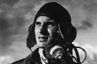 Unikátní válečné snímky a ztracený film. Černobílá krása i drama fotografa Sitenského