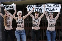 Nahé aktivistky z hnutí Femen byly napadeny a uneseny