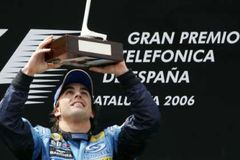 Alonsovi trápení v McLarenu pomohlo, věří v Renaultu
