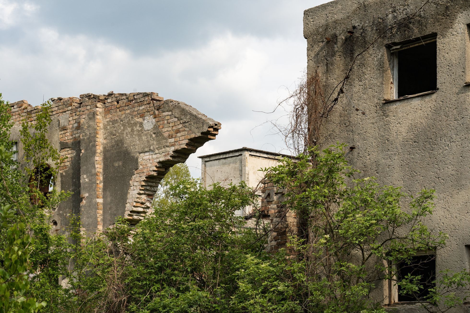 Fotografický průvodce po mizejících a zapomenutých místech českého Slezska, kniha, Ondřej Durczak, ITF, Magazín