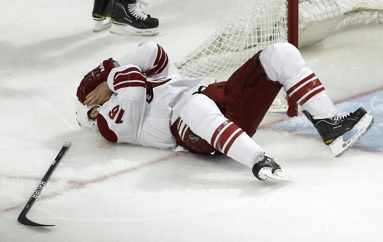 Play off NHL: Rostislav Klesla (Phoenix, zranění)