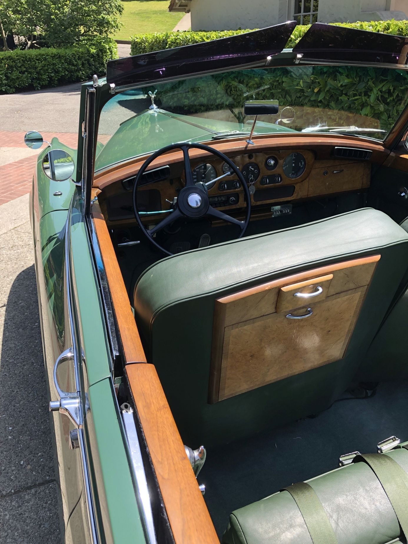 Rolls-Royce Silver Cloud II po Elizabeth Taylor
