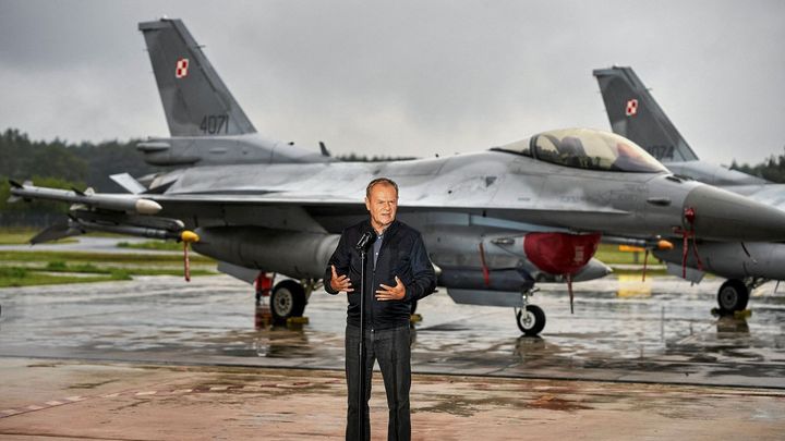 Polsko kupovalo tanky, děla a stíhačky. Čím se ale ubrání proti dronům?; Zdroj foto: Reuters