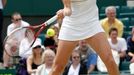 Nicole Vaidišová vrací úder Amélii Mauresmové v osmifinále turnaje ve Wimbledonu.