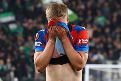 Chybí disciplína, pustil se Koubek do týmu po zkratu. S hráči si od plic promluví