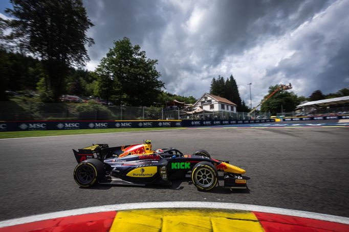 Enzo Fittipaldi ve závodě F2 ve Spa-Francorchamps