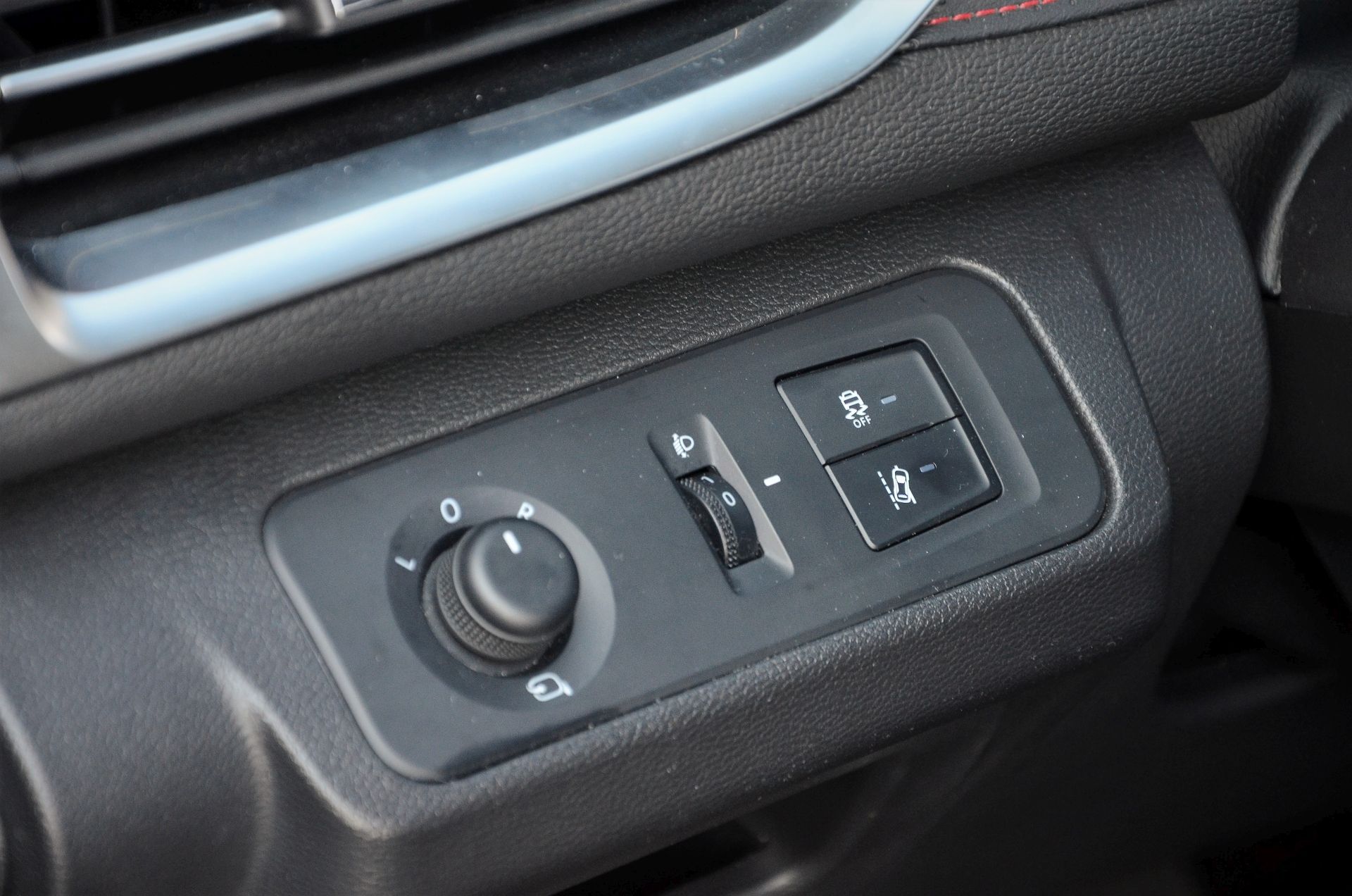 Maxus Euniq 5