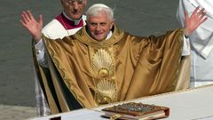 Foto: Éra papeže Benedikta XVI. - inaugurace 2005