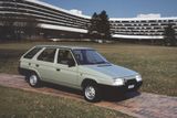 Prvním kombi Škoda se tak po Octavii stal až v roce 1990 Forman. O 35 cm delší Favorit ukázal cestu všem dalším malým škodovkám - jak Felicia, tak všechny generace Fabie tak mají ve své nabídce i praktickou karosářskou verzi.