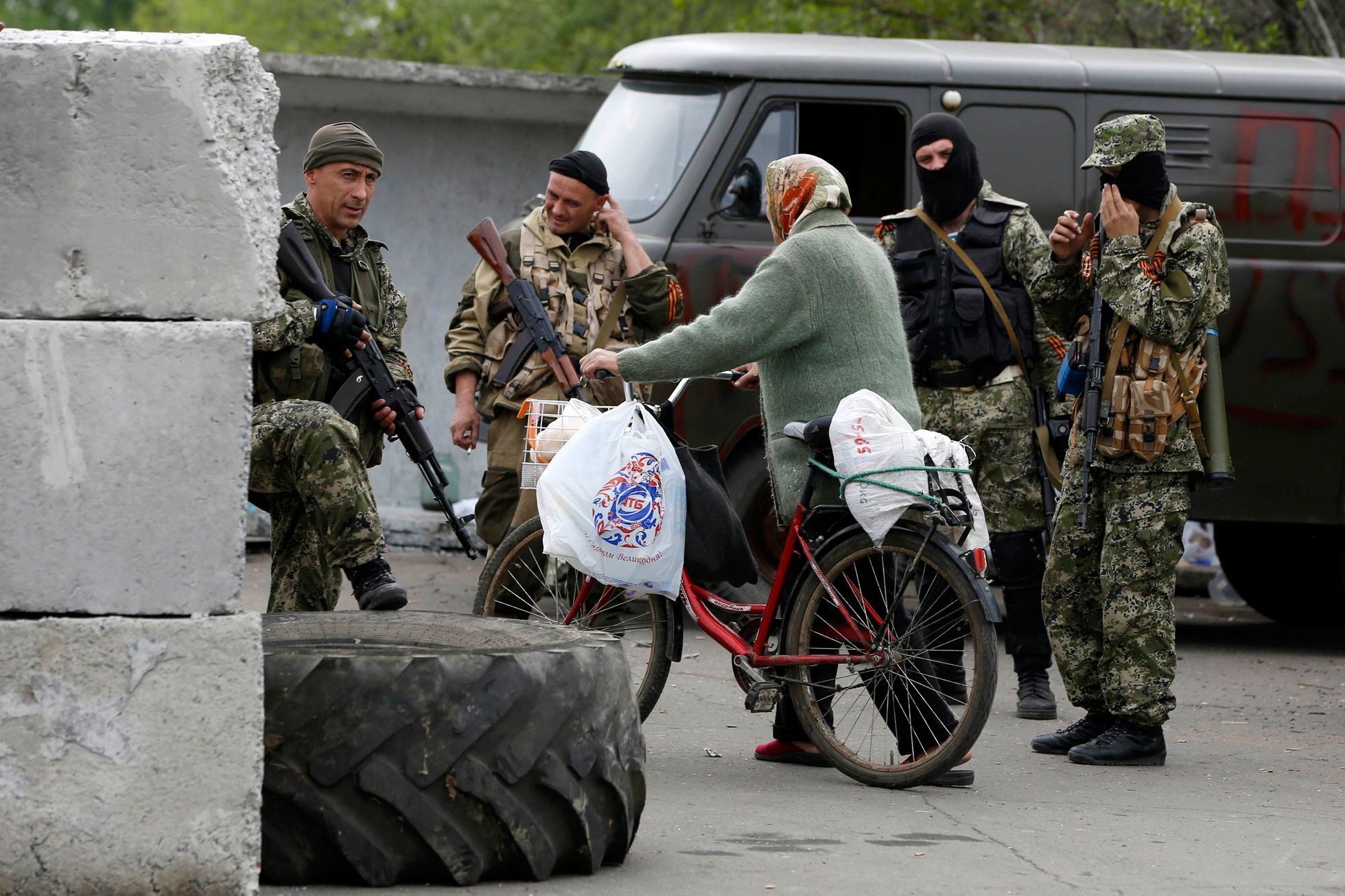Ukrajina - Kramatorsk - ozbrojenci - separatisté