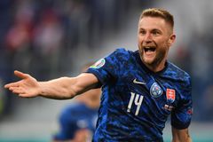 Slováci úspěšně rozehráli Euro. Ubránili superhvězdu, Krychowiak byl vyloučen