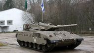 Merkavu, nejobávanější tank blízkého východu, daroval Izrael do zahraničí poprvé. Do Česka se šedesátitunový kolos dostal po vodě z Německa.