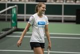 V dobré náladě byla jako obvykle věčně usměvavá Lucie Šafářová, šampionka nedávného US Open (v deblu) a čtvrtfinalistka turnaje v Tchaj-peji (v singlu).