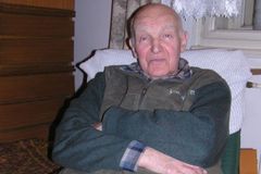 Zemřel bývalý šéf rozvědky a politický vězeň Radovan Procházka, bylo mu 93 let