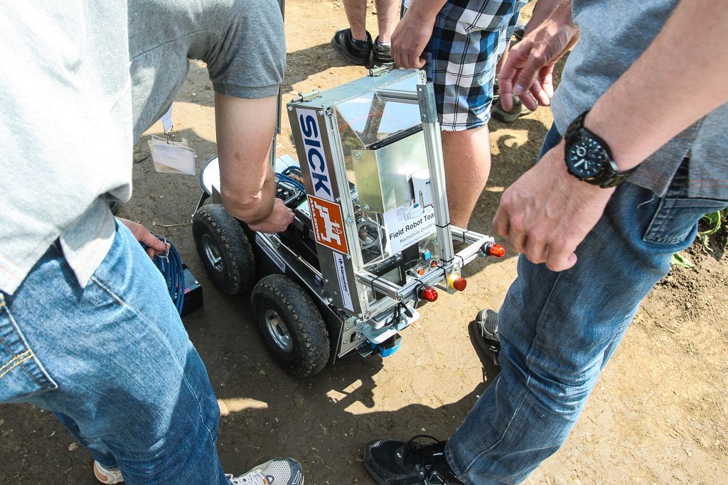 Soutěž polních robotů