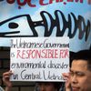 Vietnamci protestují před svou ambasádou v Praze