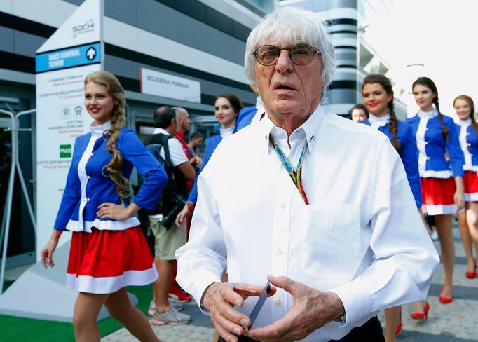 Formula One commercial supremo Bernie Ecclestone arrives for the drivers' parade before the first Russian Grand Prix in Sochi October 12, 2014. REUTERS/Laszlo Balogh (RUS