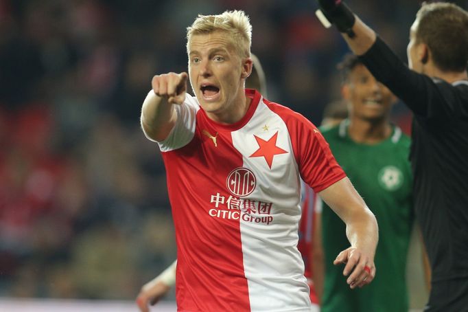 Michal Frydrych slaví v zápase 13. kola FL Slavia - Příbram