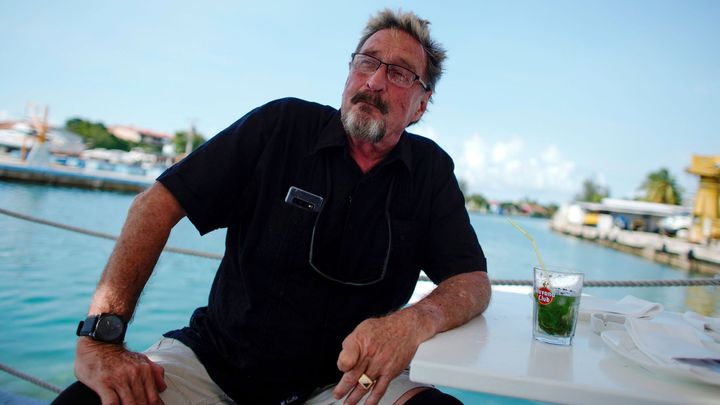 Milovník žen, neplatič daní. Excentrický McAfee žil v luxusu a vařil drogy v džungli; Zdroj foto: Reuters