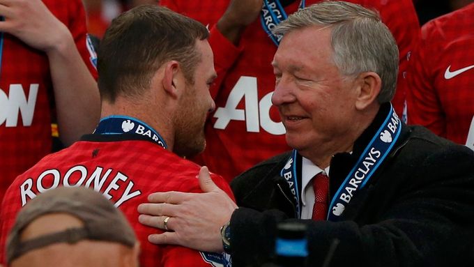 Loučení na vždy? Ferguson ukončil kariéru, Rooney chce z United pryč.