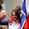 Kateřina Emmons s medailí a českou vlajkou