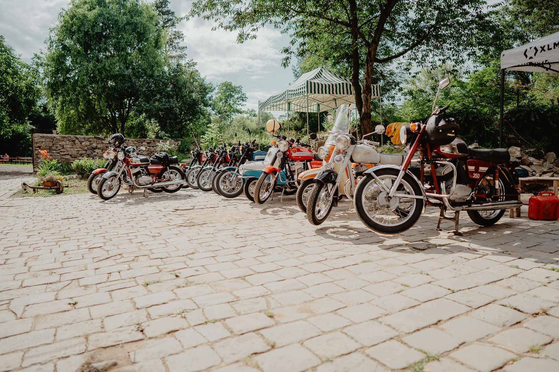 Jawa 350 Konopnice sraz mlýn