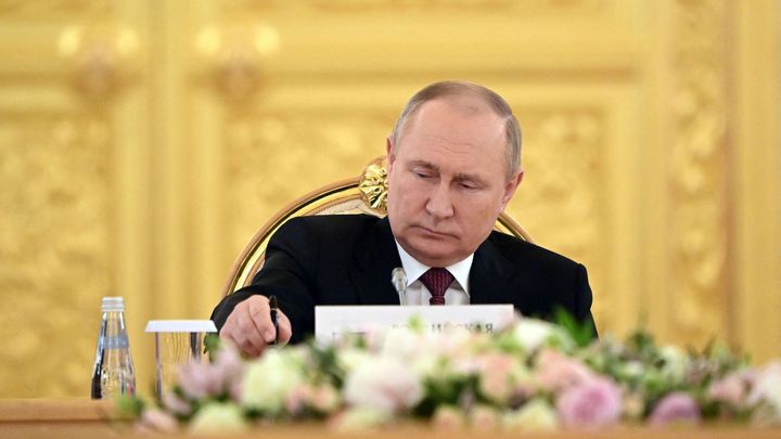 Putin je nemocný, zní z amerických tajných služeb. Zdroje zmiňují rakovinu i operaci; Zdroj foto: Reuters